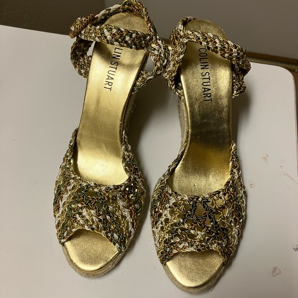 Colin Stuart Wedges - Picture 4 of 5